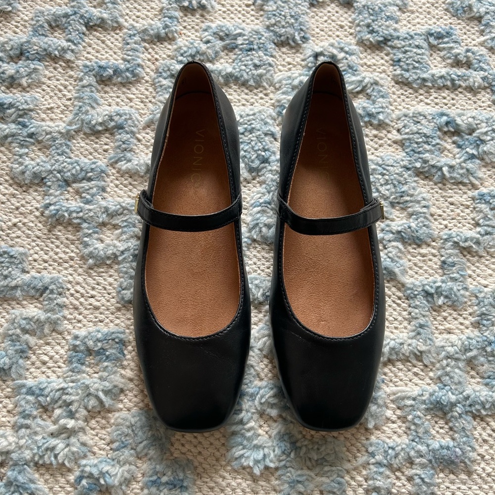 VIONIC ALAMEDA MARY JANE FLAT